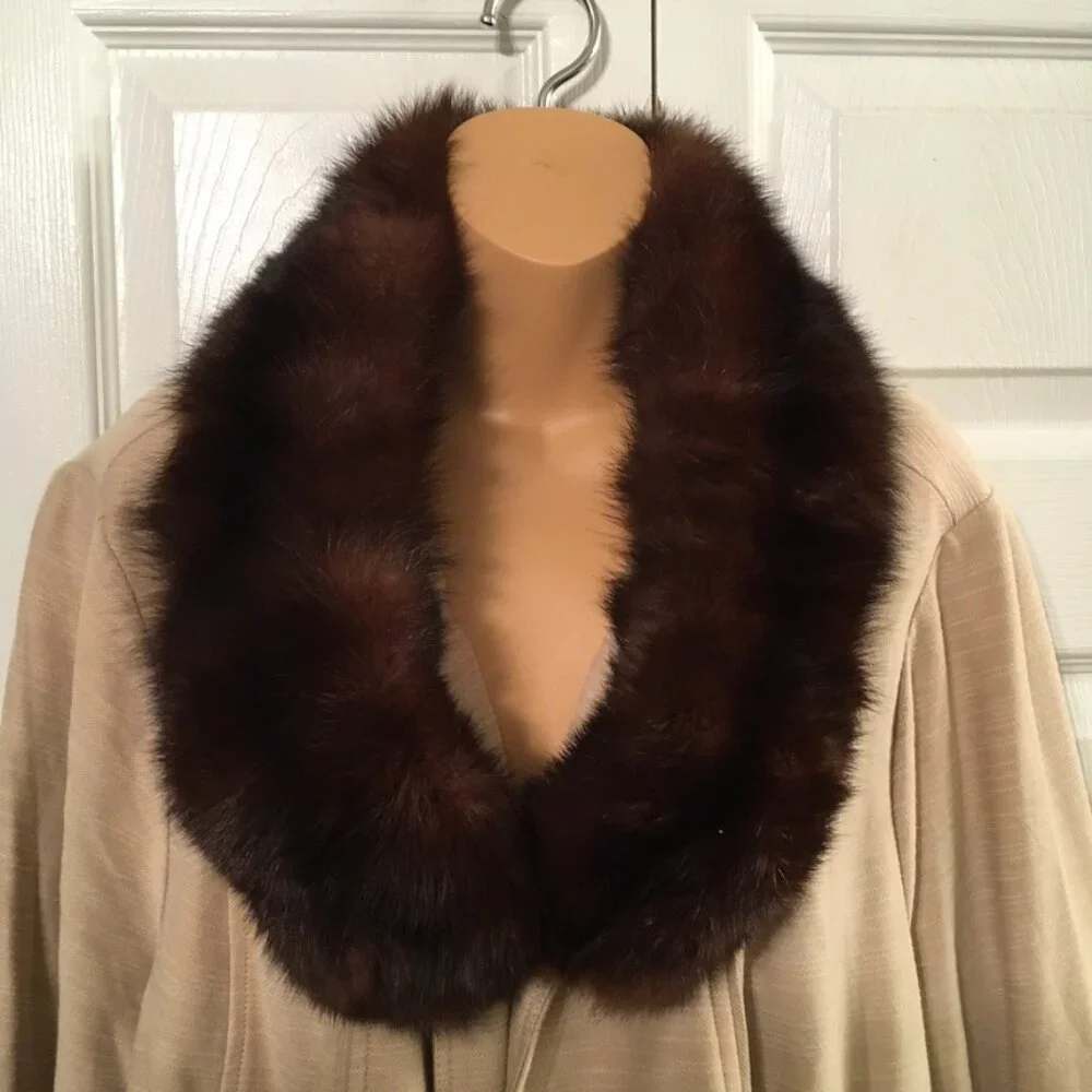 Vintage Beth Fritz of The Drake Chicago Fur Stole/Collar